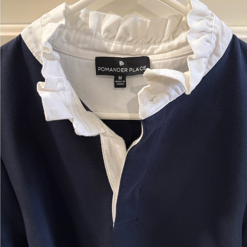 Sold out 

Pomander Place Tuckernuck Navy Blouse size Medium - Picture 3 of 5